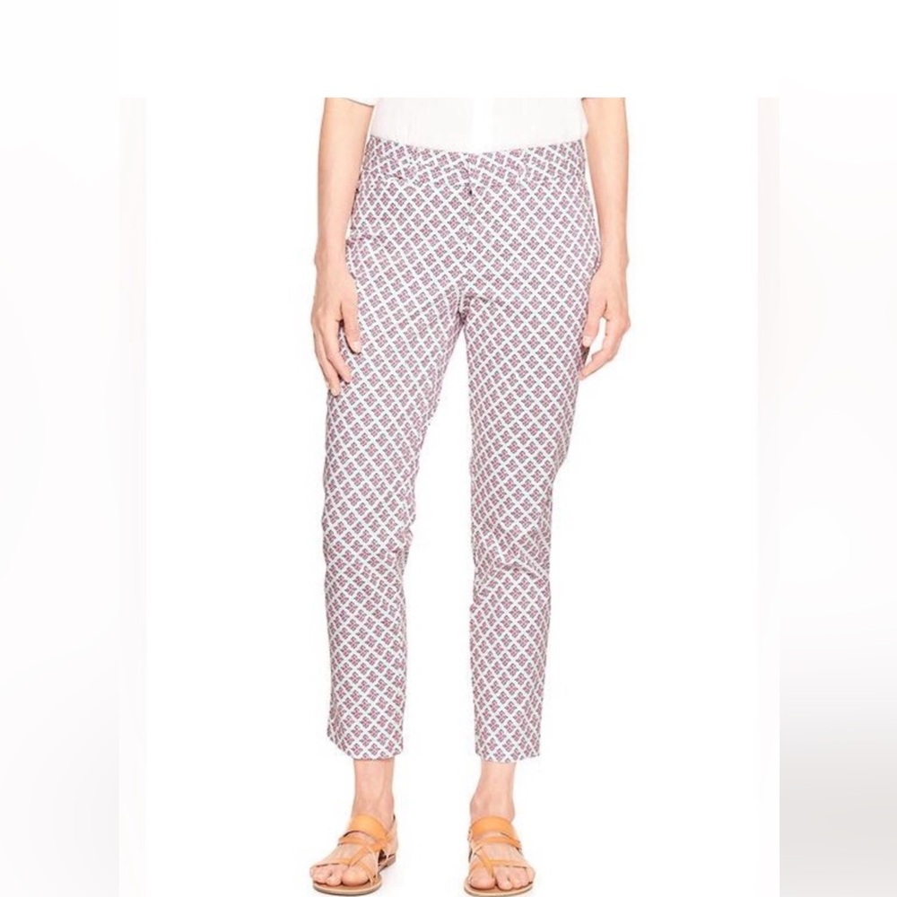 NWT - GAP Women's Slim Khaki Cropped Pants - Size 14